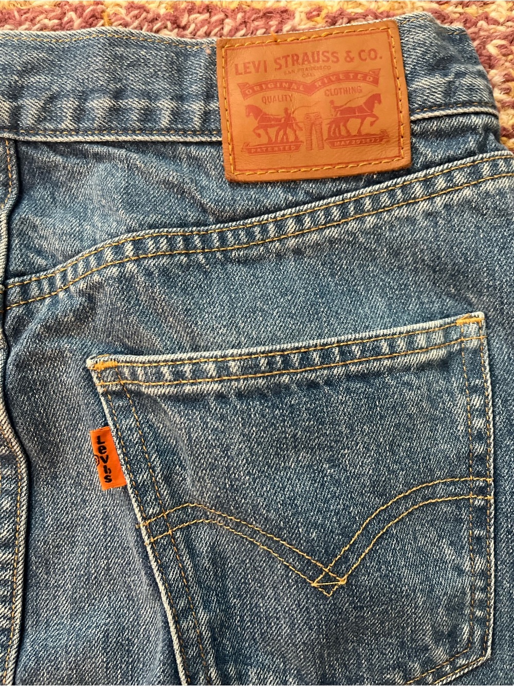 Levi's denim skirt (size 27/28)